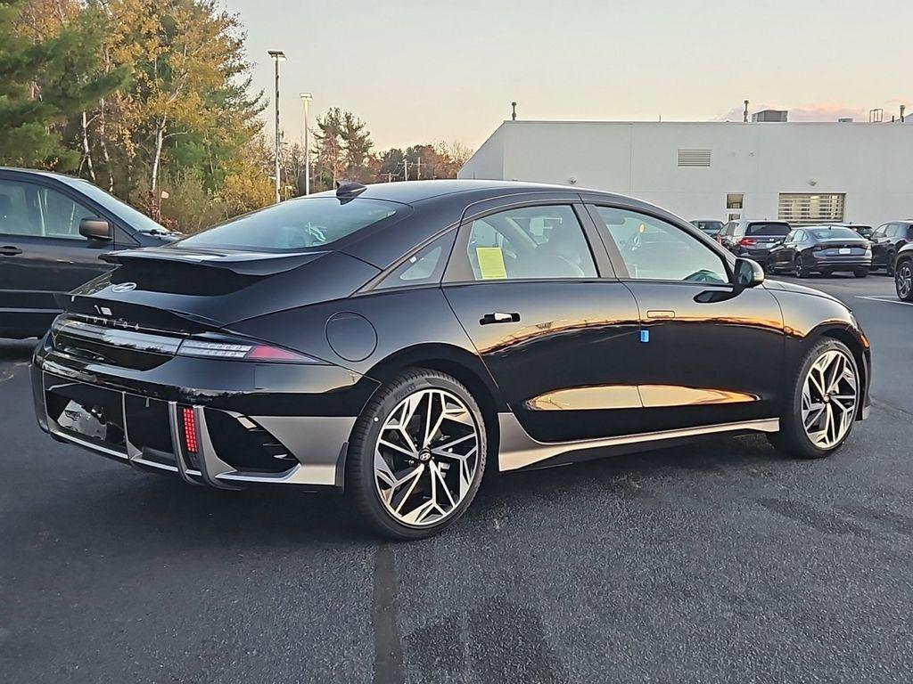 New 2025 Hyundai Ioniq 6 SEL image 2