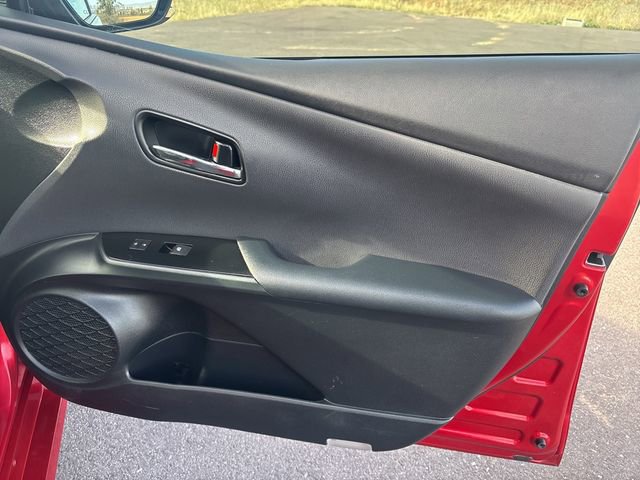 Used 2017 Toyota Prius Prime Advanced w/ Carpet Mat Package image 17