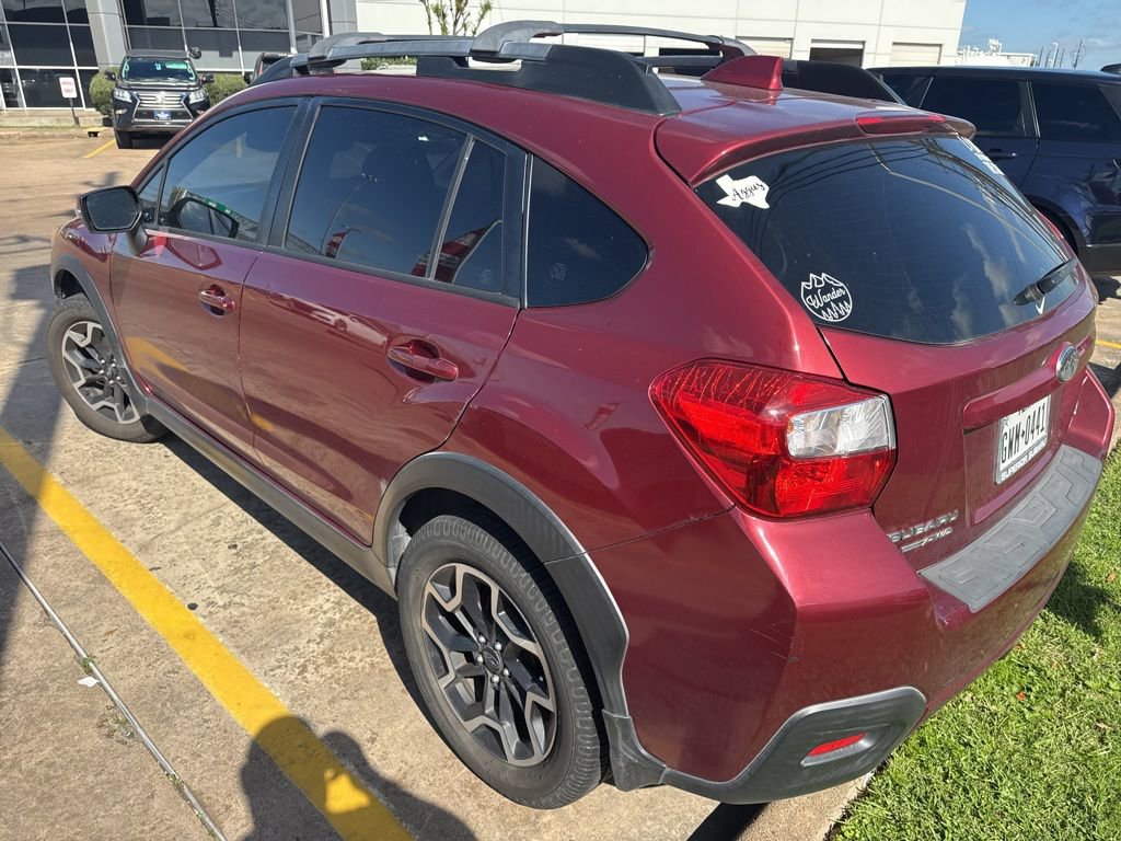 Used 2016 Subaru Crosstrek 2.0i Limited AWD/4WD image 3