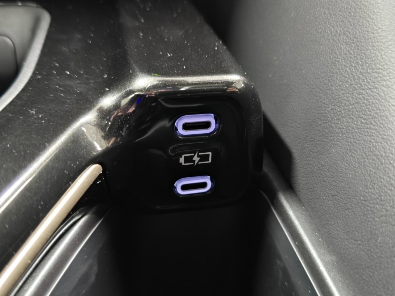 New 2025 Toyota Crown Signia image 32