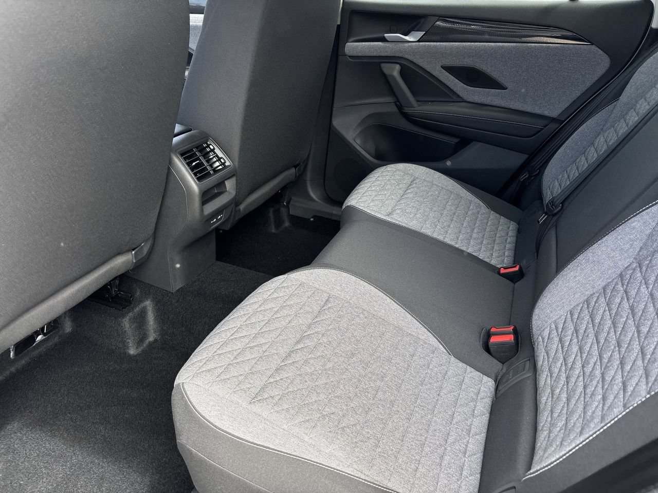New 2026 Volkswagen Tiguan S AWD/4WD image 13