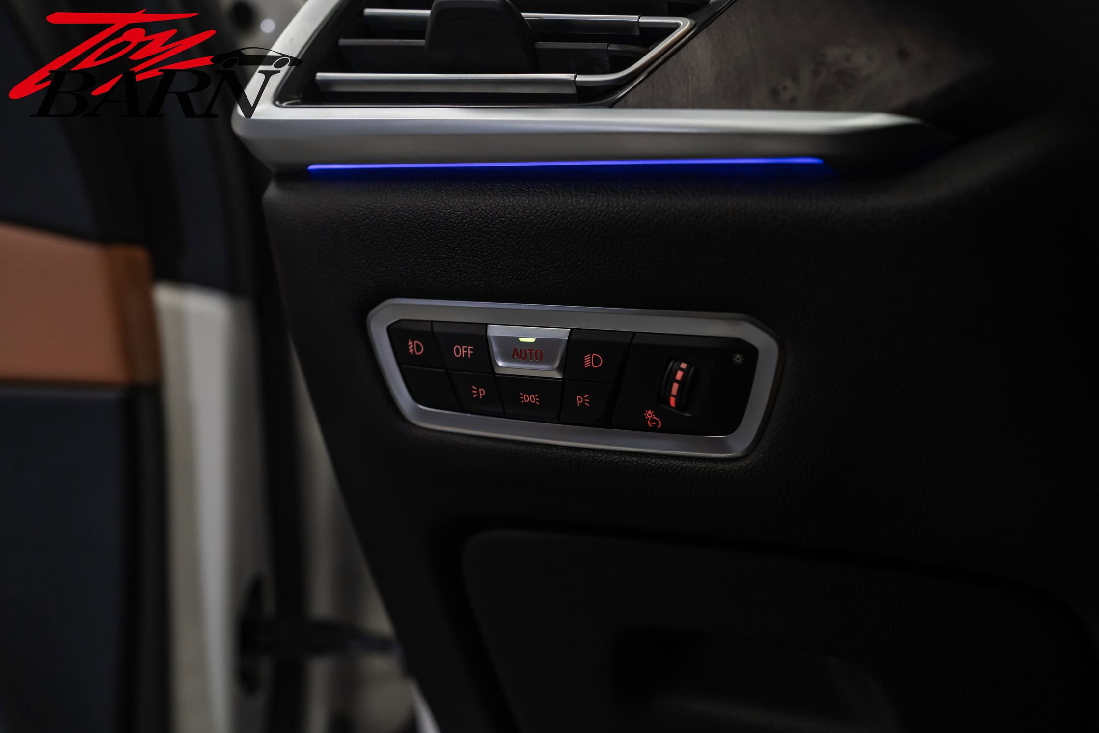 Used 2022 BMW X7 xDrive40i w/ Premium Package image 28