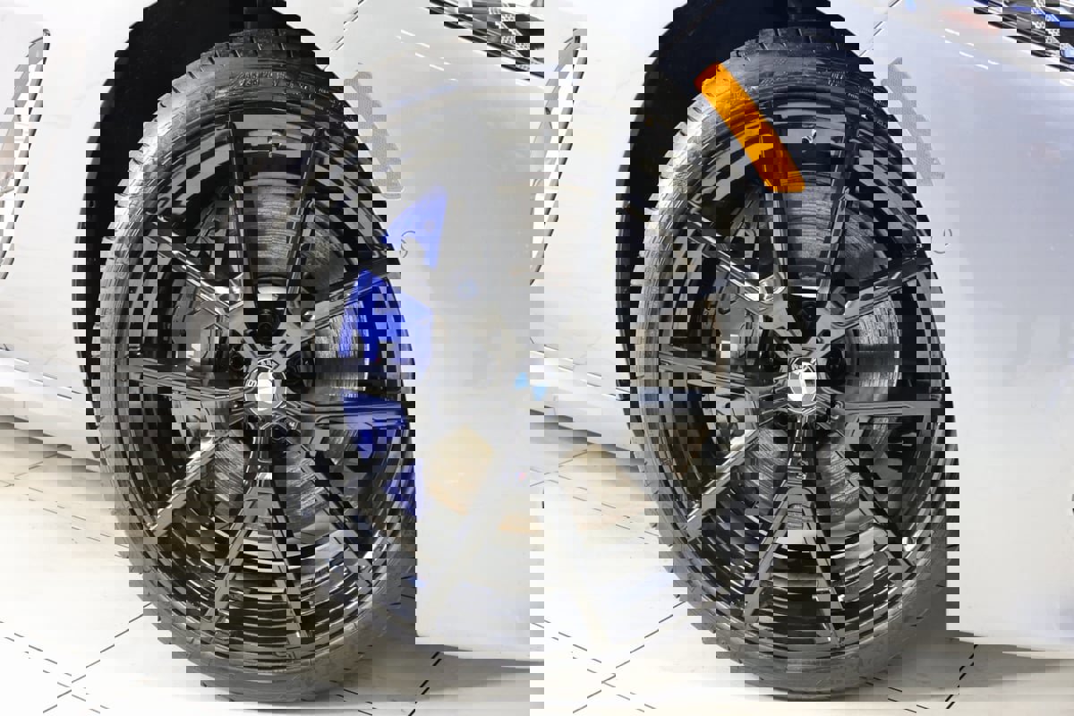 Used 2024 BMW 840i xDrive Coupe w/ Driving Assistance Package image 13