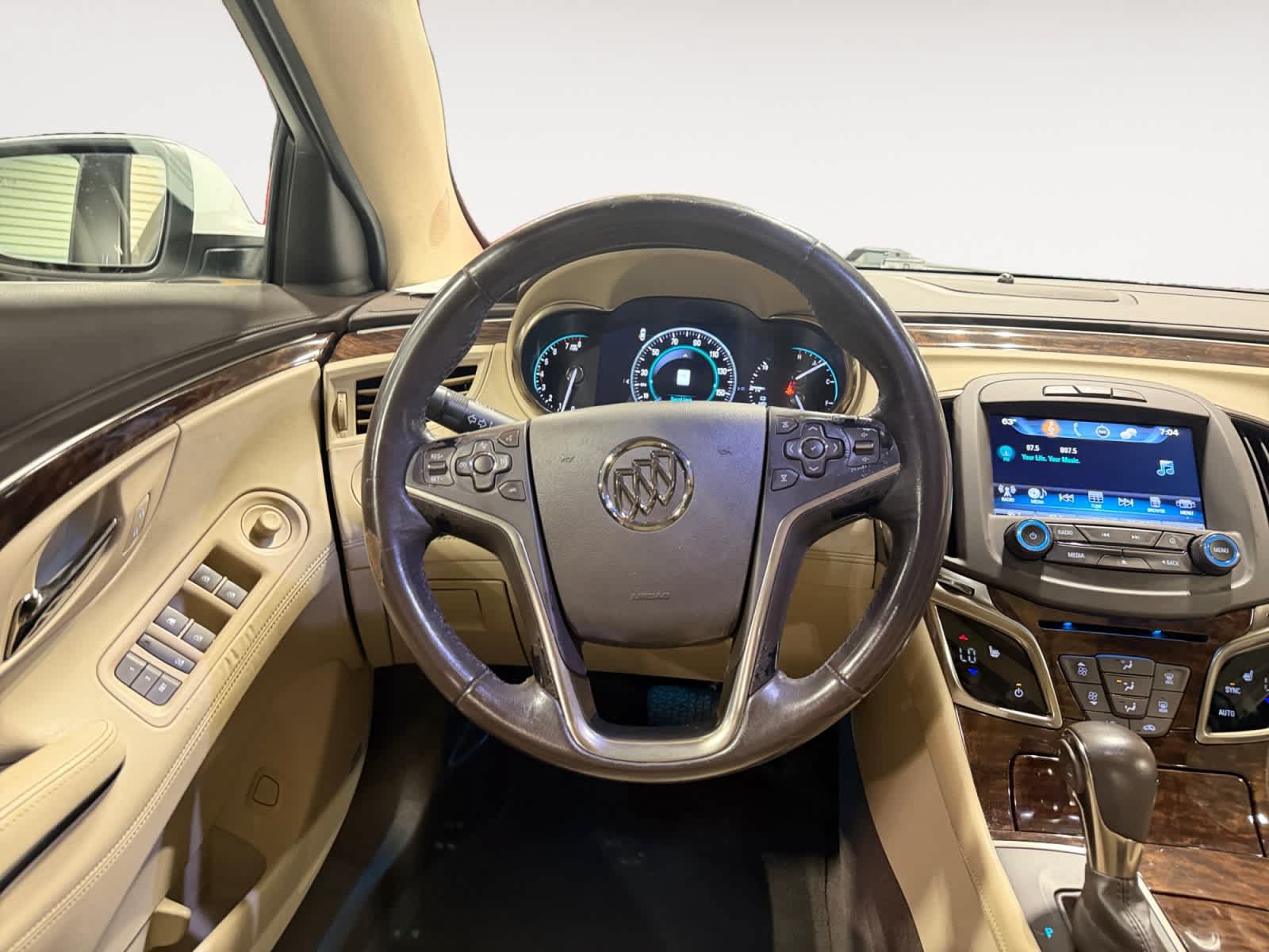 Used 2016 Buick LaCrosse Leather w/ Experience Buick Package FWD image 13