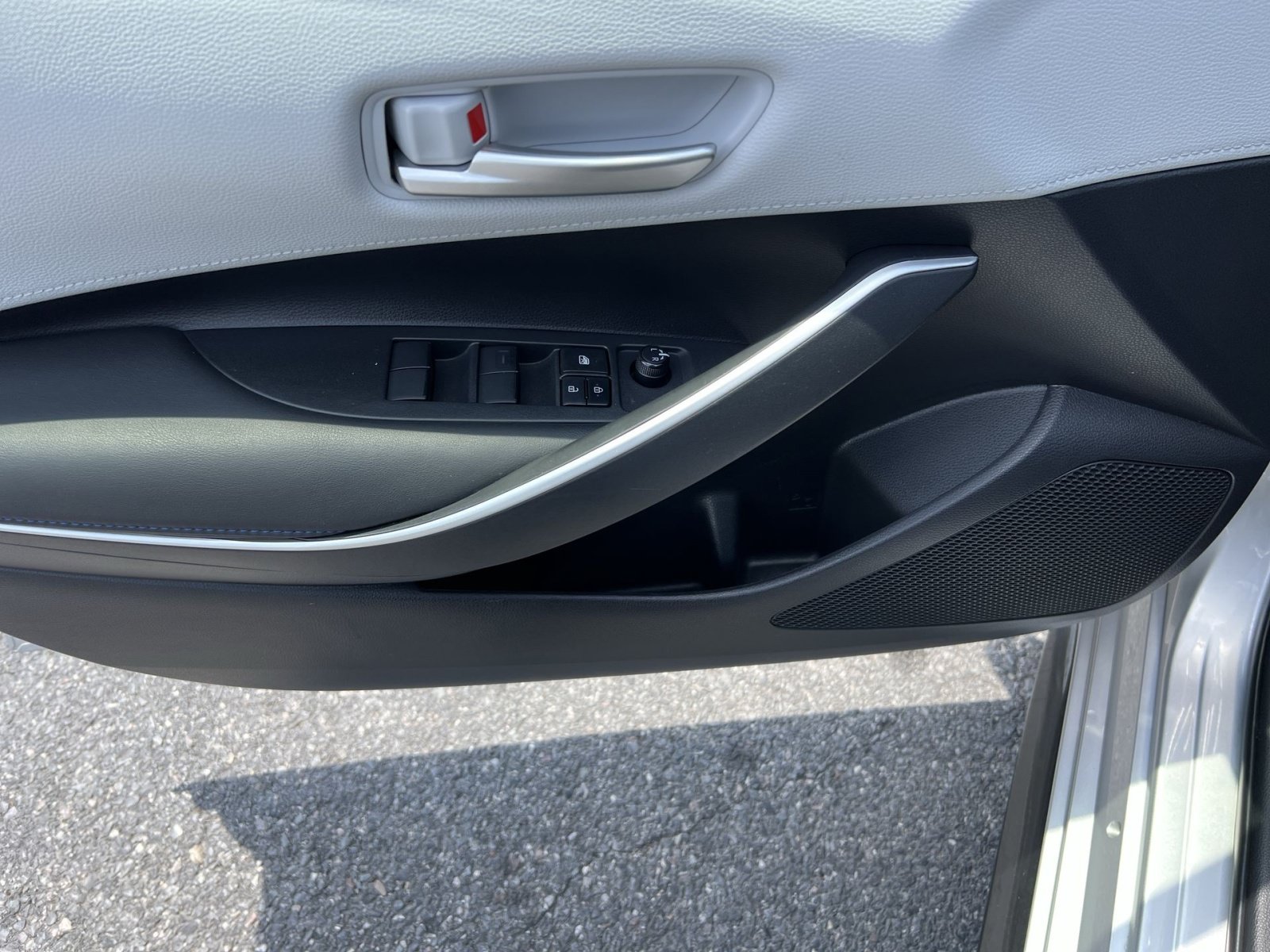 Used 2020 Toyota Corolla SE FWD image 14