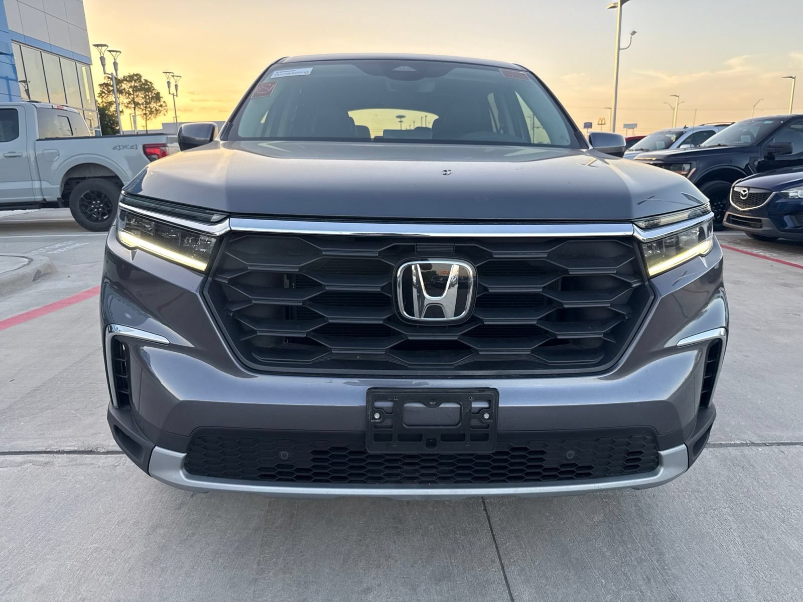 Used 2025 Honda Pilot EX-L image 8