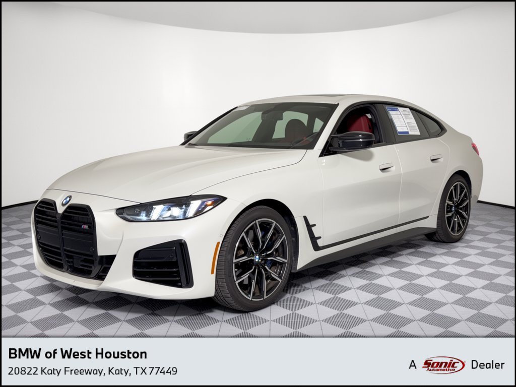 Used 2026 BMW M440i RWD image 1