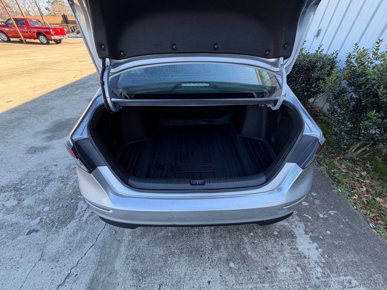 Used 2024 Honda Accord LX image 8