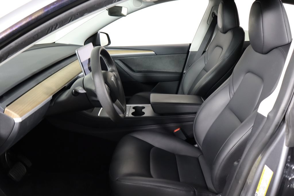 Used 2024 Tesla Model Y Long Range AWD/4WD image 13