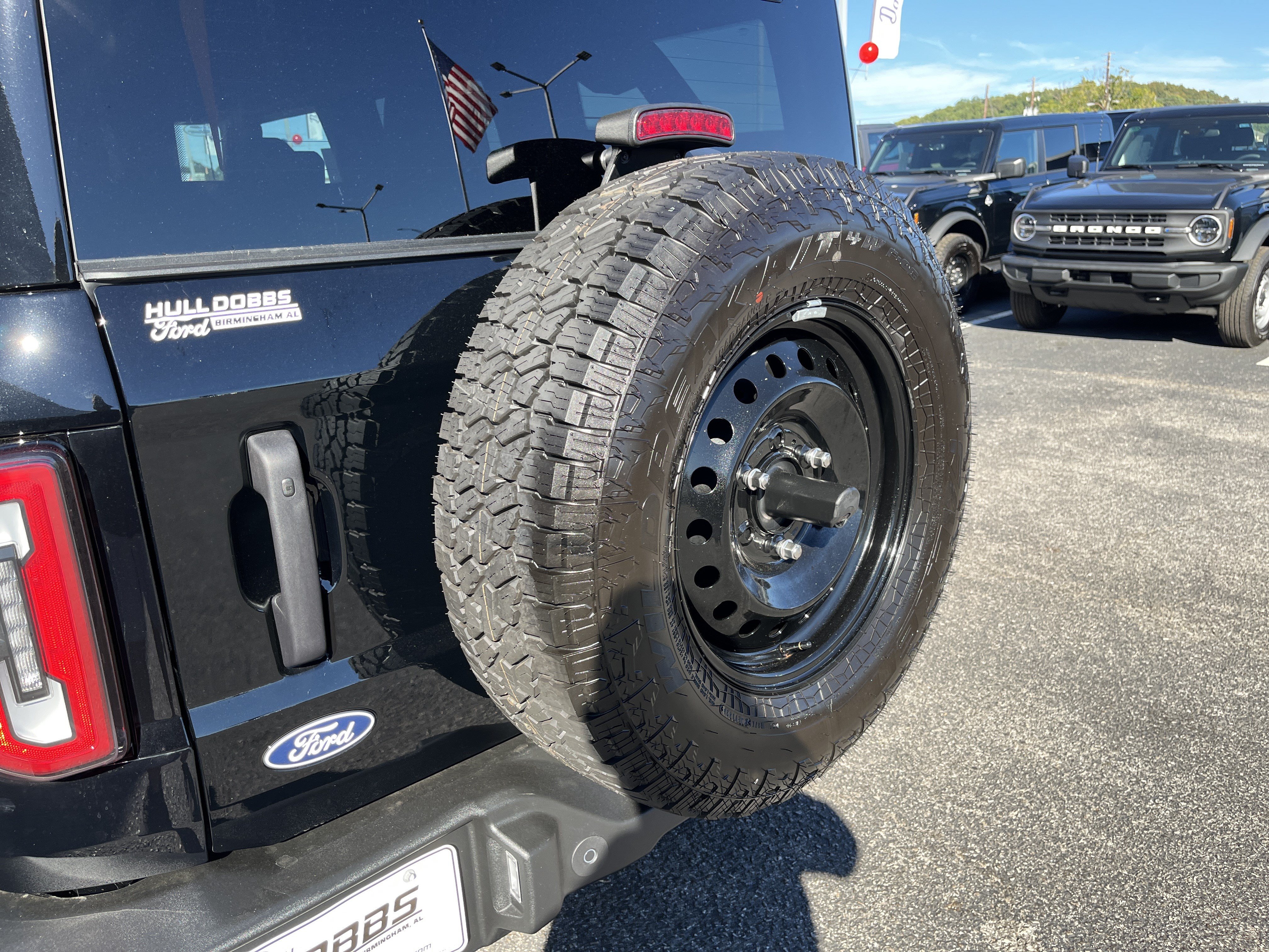 New 2026 Ford Bronco Outer Banks w/ Black Appearance Package AWD/4WD image 32