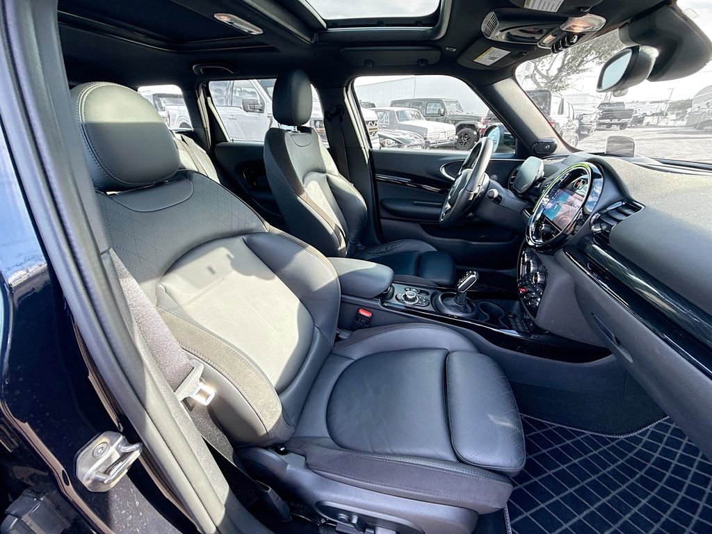 Used 2023 MINI Cooper Clubman John Cooper Works image 32