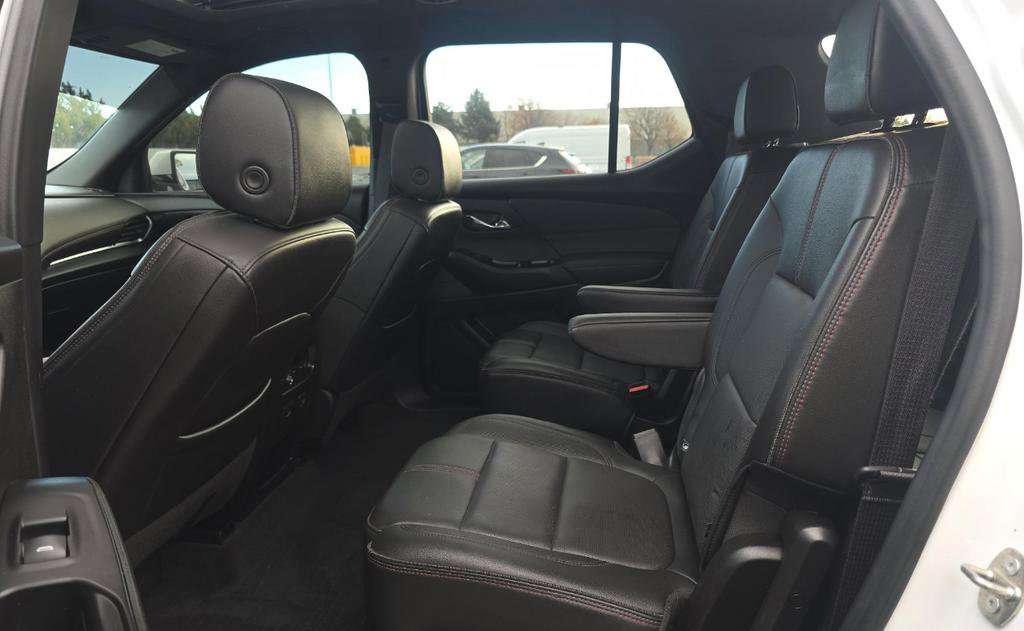Used 2022 Chevrolet Traverse RS w/ LPO, Floor Liner Package image 9