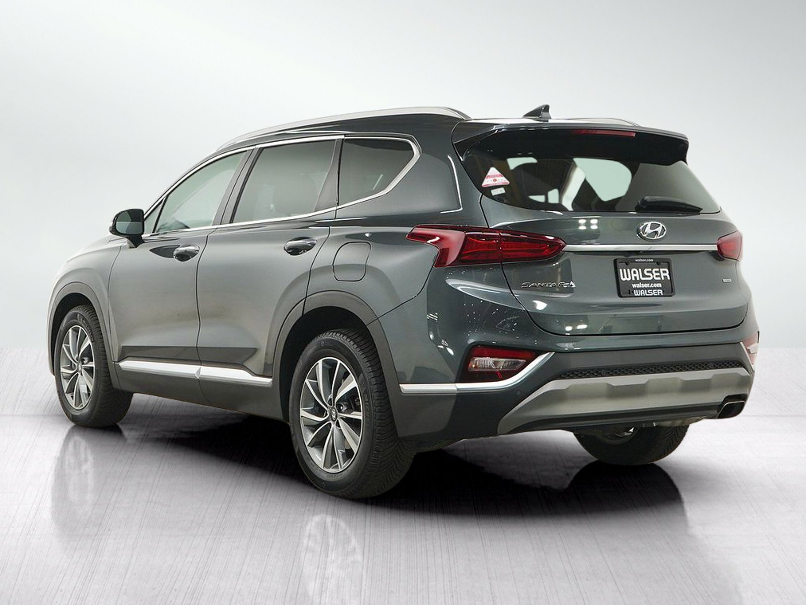 Used 2019 Hyundai Santa Fe Limited AWD/4WD image 3