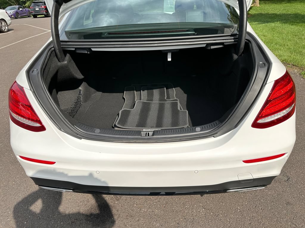 Used 2019 Mercedes-Benz E 300 4MATIC image 27