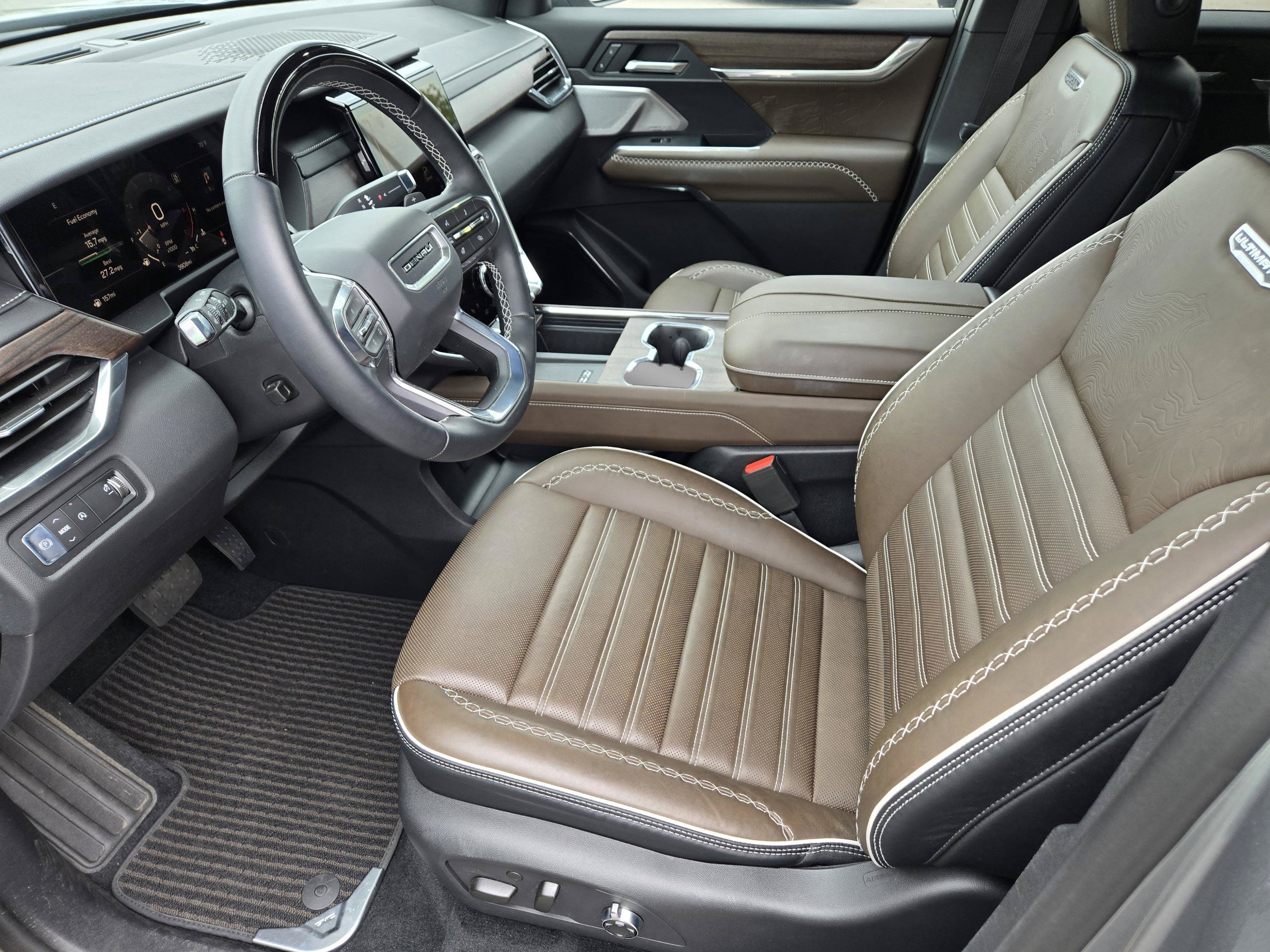 Used 2026 GMC Acadia Denali Ultimate FWD image 15