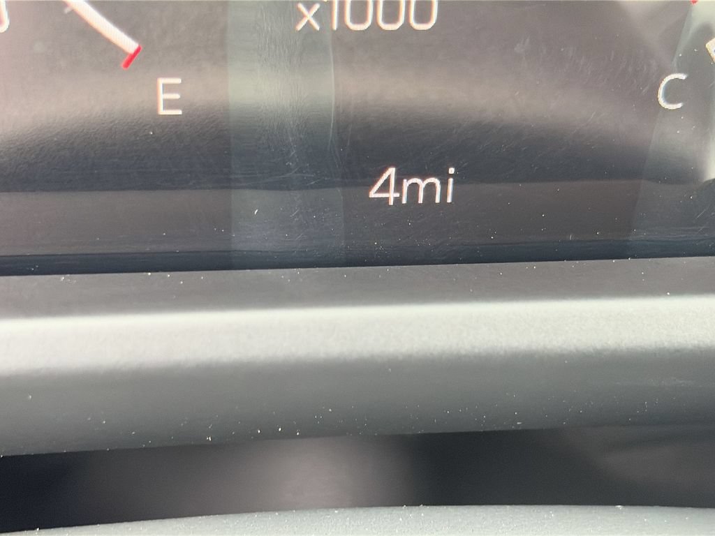 New 2026 GMC Acadia Denali FWD image 19