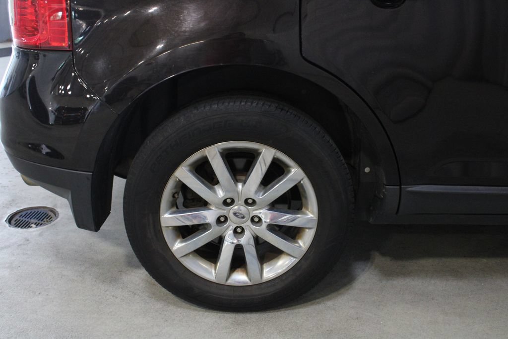 Used 2013 Ford Edge Limited AWD/4WD image 25