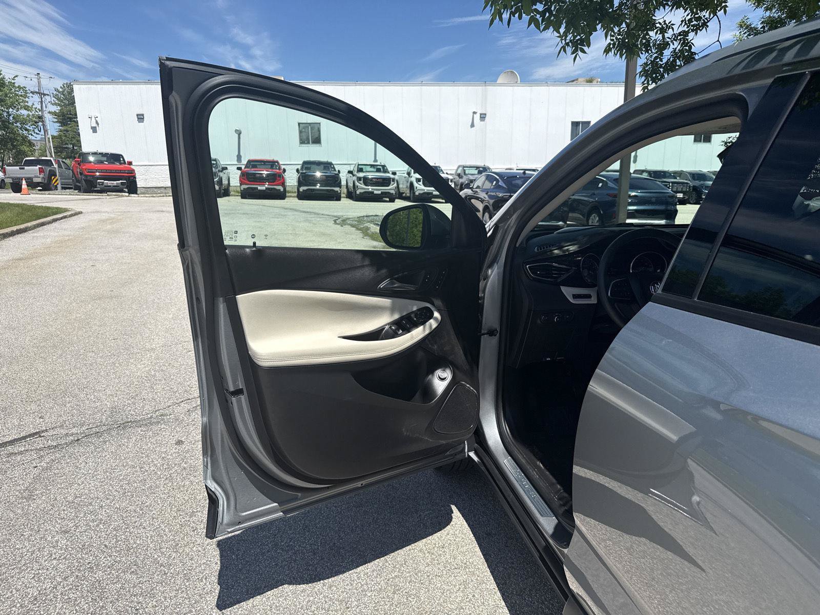 Used 2023 Buick Encore GX Essence w/ Advanced Technology Package AWD/4WD image 11