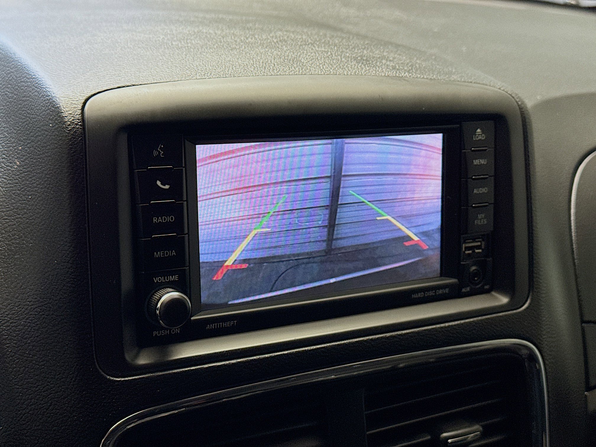 Used 2020 Dodge Grand Caravan SE image 9