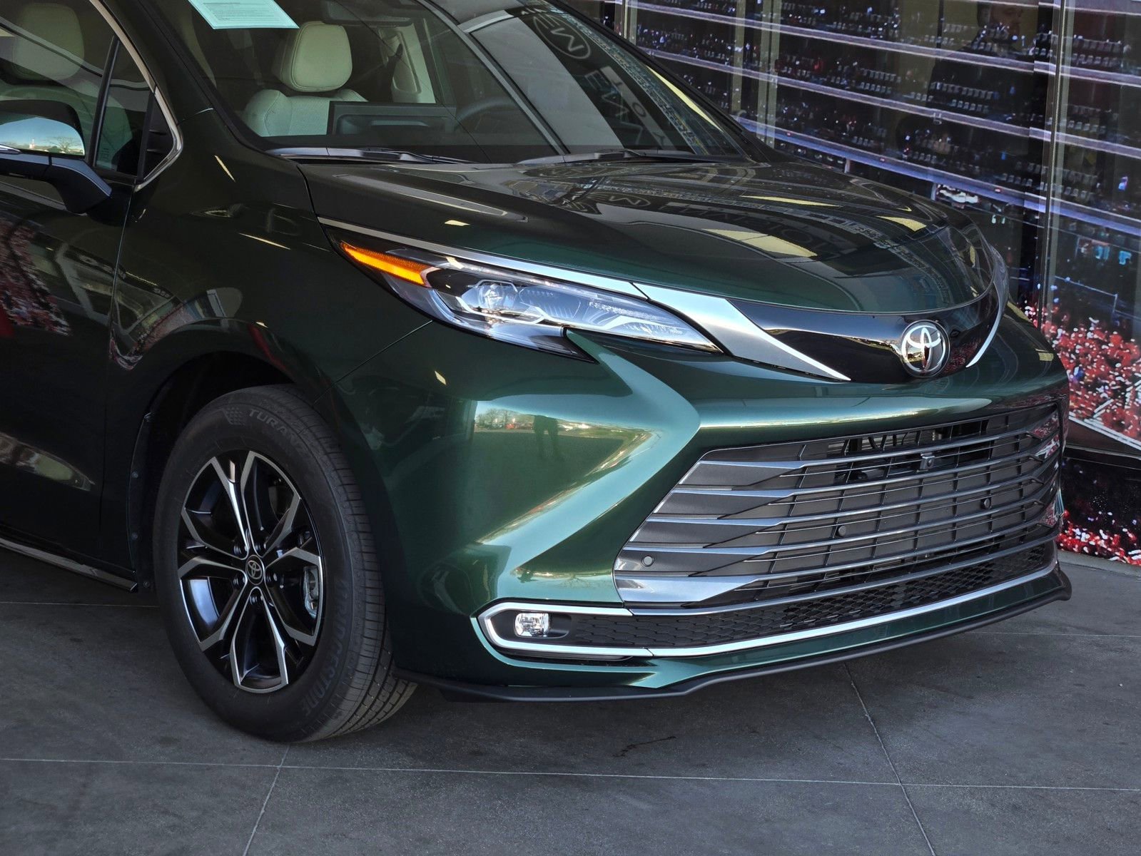 Certified 2026 Toyota Sienna Platinum image 2