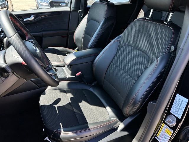 Used 2026 Ford Escape ST-Line AWD/4WD image 12
