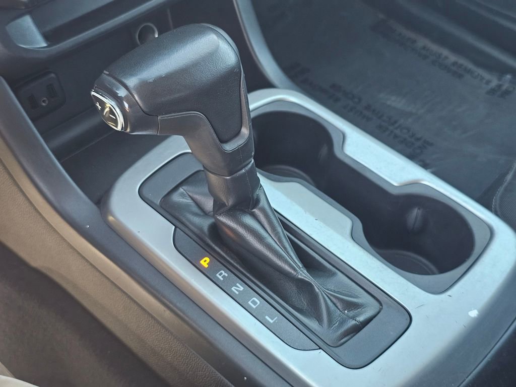 Used 2020 Chevrolet Colorado LT image 31