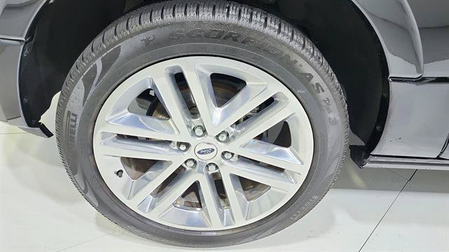 Used 2017 Ford Expedition Platinum RWD image 39