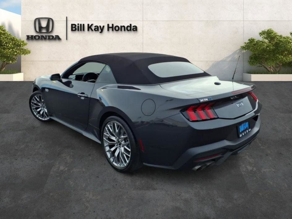 Used 2024 Ford Mustang GT Premium image 6