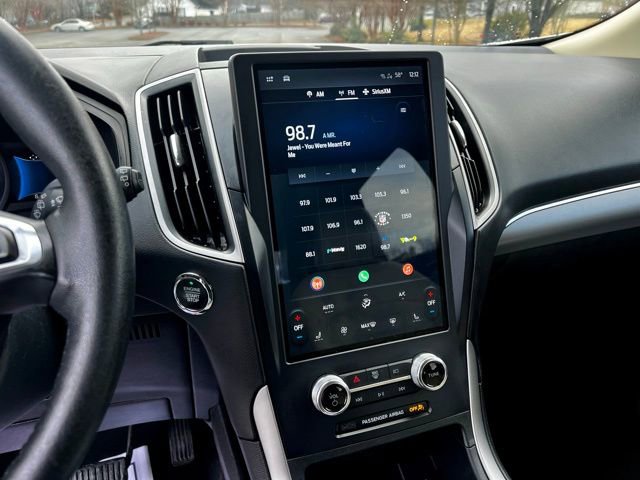 Used 2022 Ford Edge SEL image 39