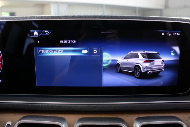 Used 2024 Mercedes-Benz GLE 350 4MATIC w/ AMG Line Exterior image 28