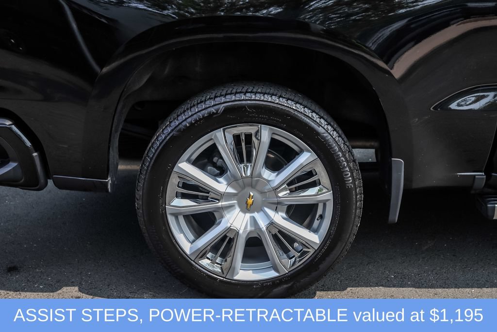Used 2025 Chevrolet Silverado 1500 High Country w/ High Country Premium Package AWD/4WD image 6