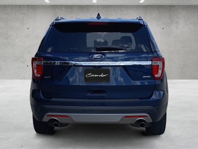 Used 2017 Ford Explorer XLT w/ Equipment Group 202A AWD/4WD image 16