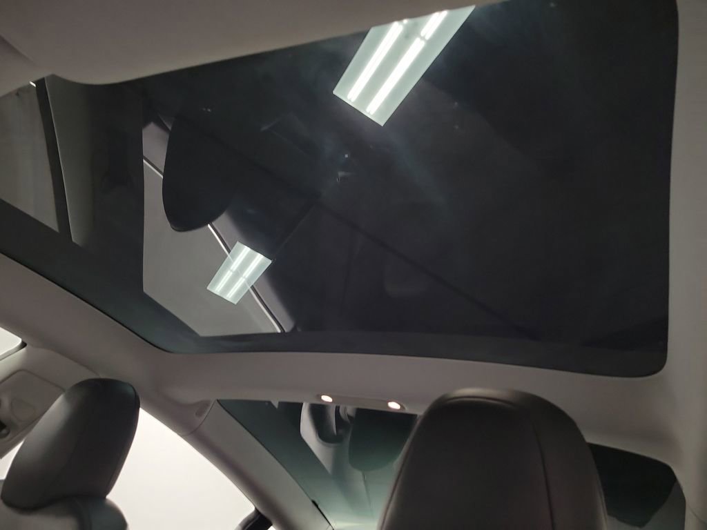 Used 2018 Tesla Model 3 Long Range image 15