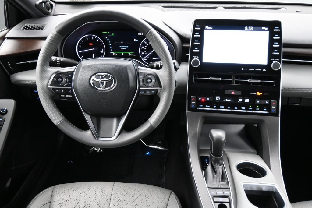 Used 2020 Toyota Avalon Limited w/ Advanced Safety Package FWD image 7