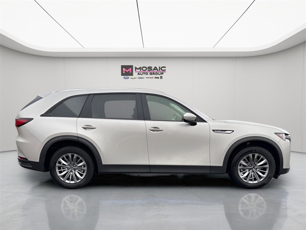Used 2025 MAZDA CX-90 3.3 Turbo w/ Preferred Package image 8