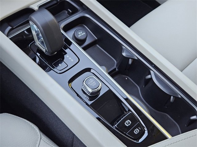 Used 2025 Volvo XC60 T8 Core w/ Climate Package image 23