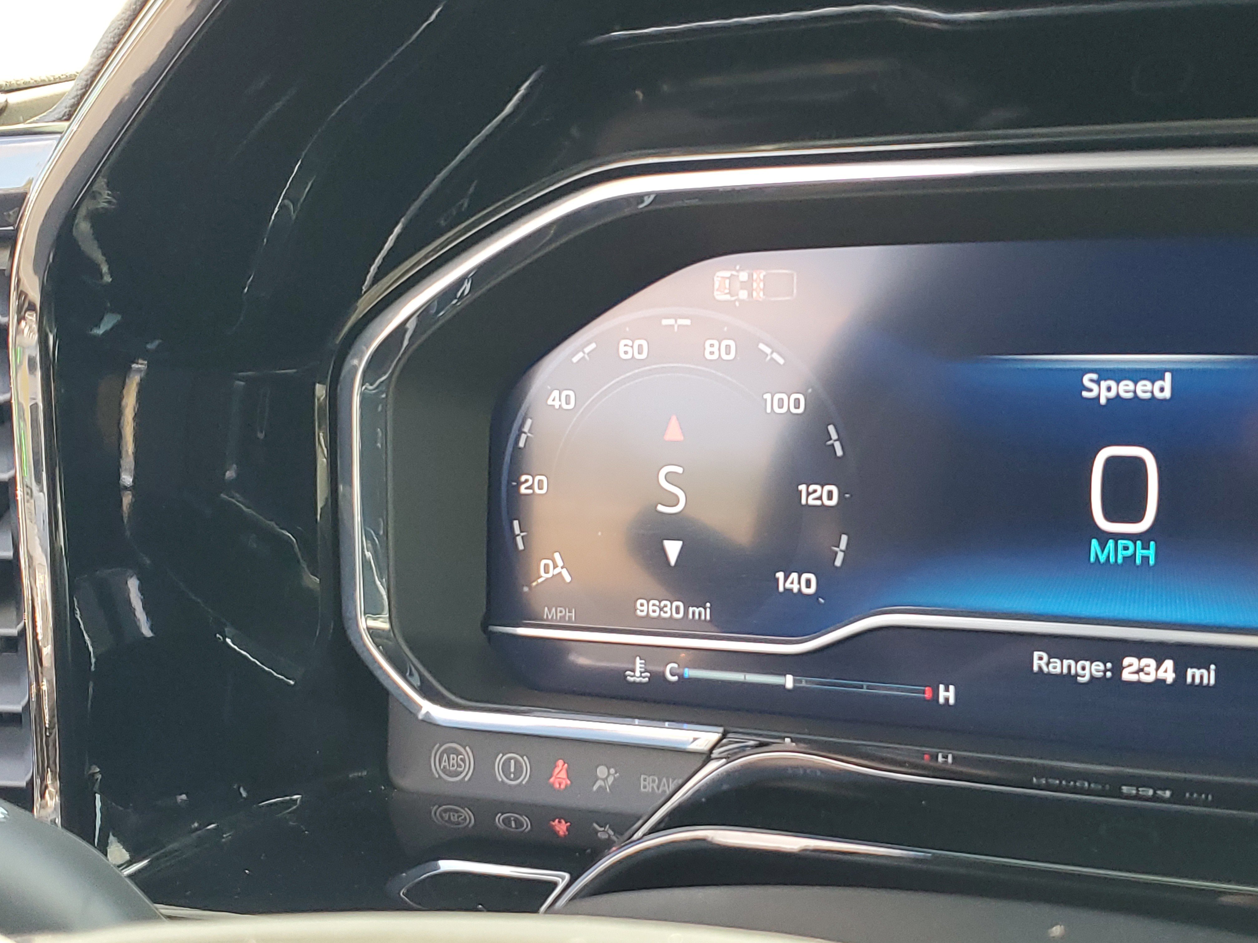 Used 2025 Chevrolet Silverado 3500 LTZ w/ LTZ Plus Package image 24