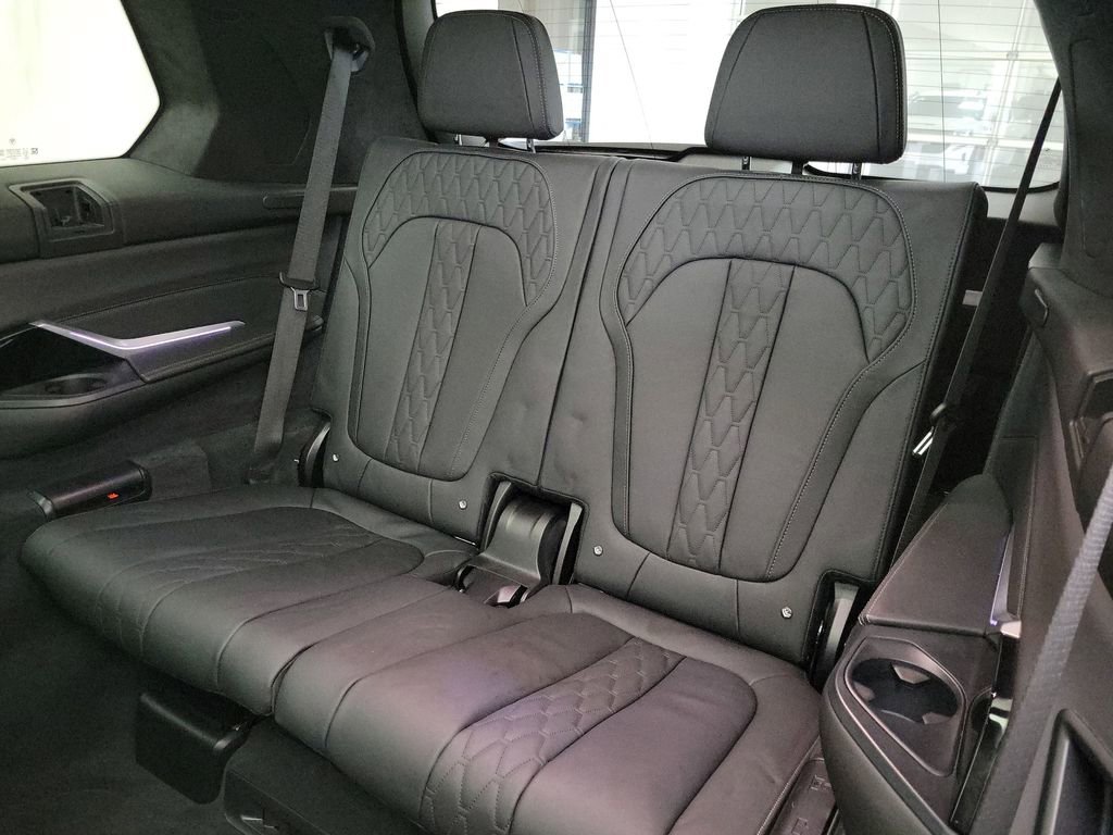 Used 2024 BMW X7 M60i w/ Executive Package image 11