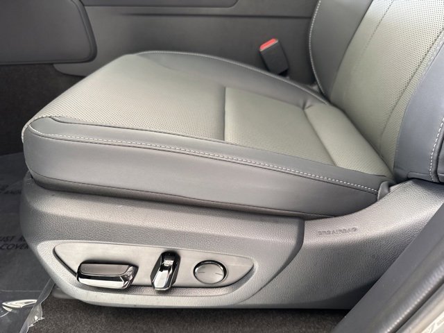 Used 2025 Lexus GX 550 w/ Cold Area Package image 25