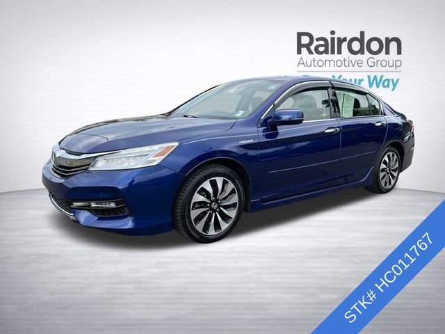 Used 2017 Honda Accord Touring image 3