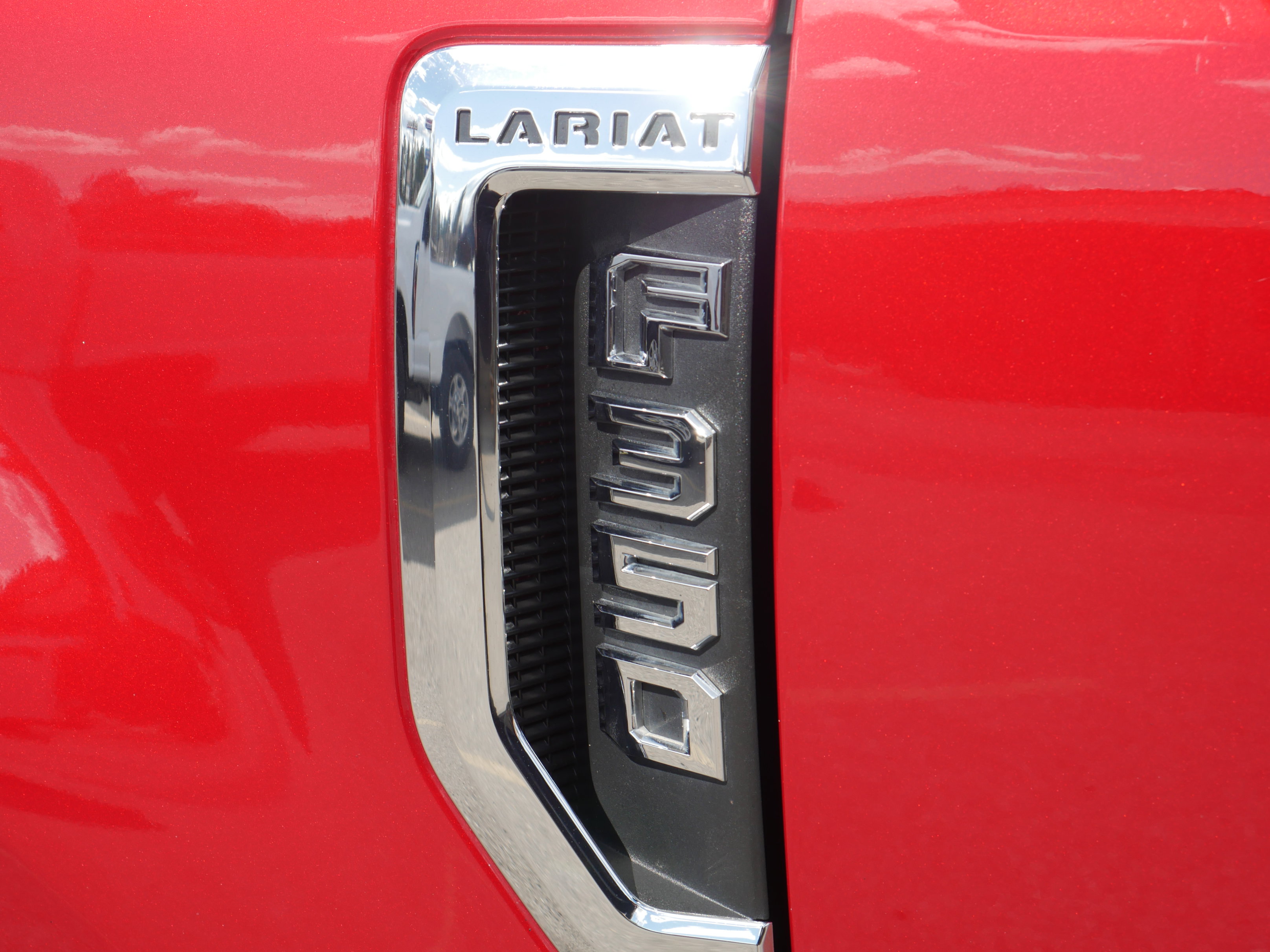 Certified 2020 Ford F350 Lariat w/ Lariat Ultimate Package image 24