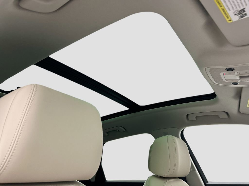 Certified 2025 Audi Q3 2.0T Premium w/ Convenience Package image 16