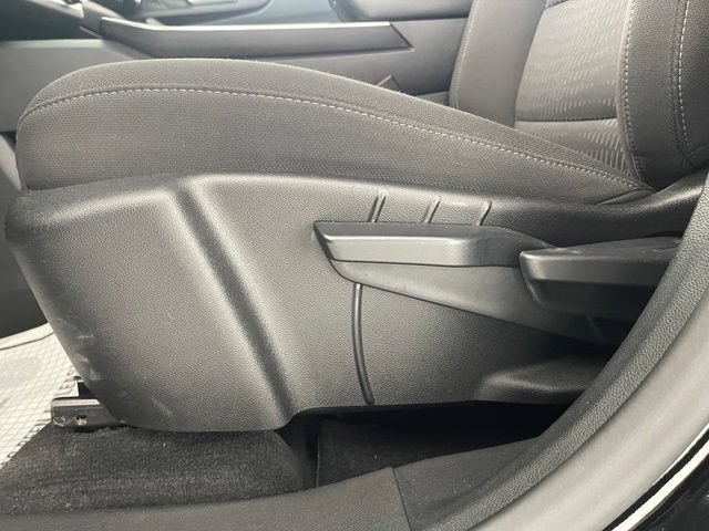 Used 2025 Chevrolet Equinox LT FWD image 35