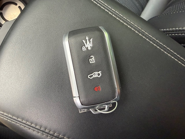 Used 2023 Maserati Grecale GT AWD/4WD image 33