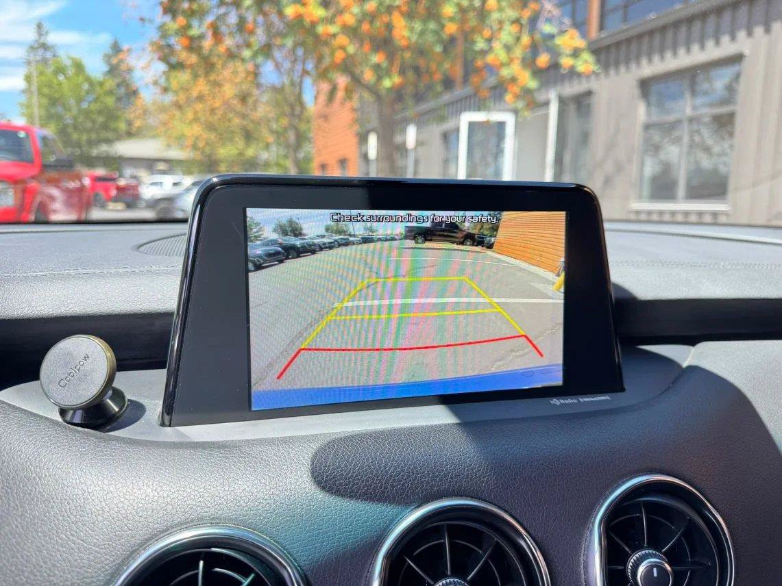 Used 2020 Kia Stinger GT-Line w/ Sun & Sound Package RWD image 18