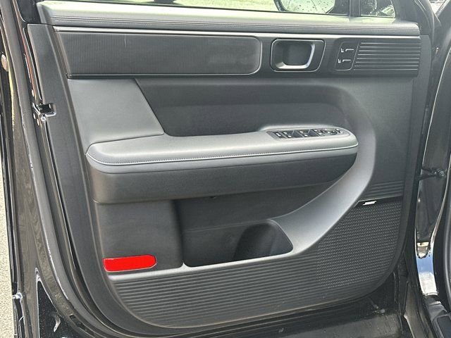 Used 2025 Hyundai Santa Fe Calligraphy image 13