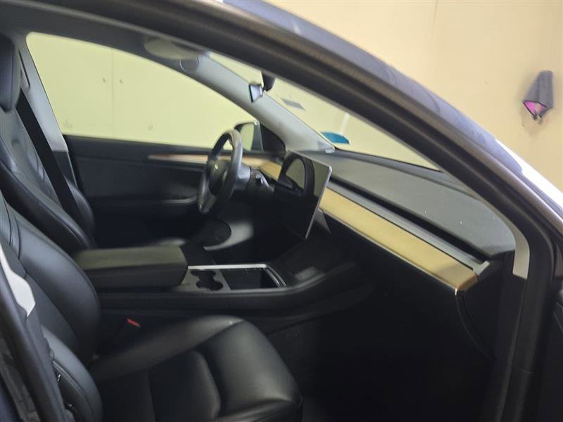 Used 2023 Tesla Model Y Long Range AWD/4WD image 4