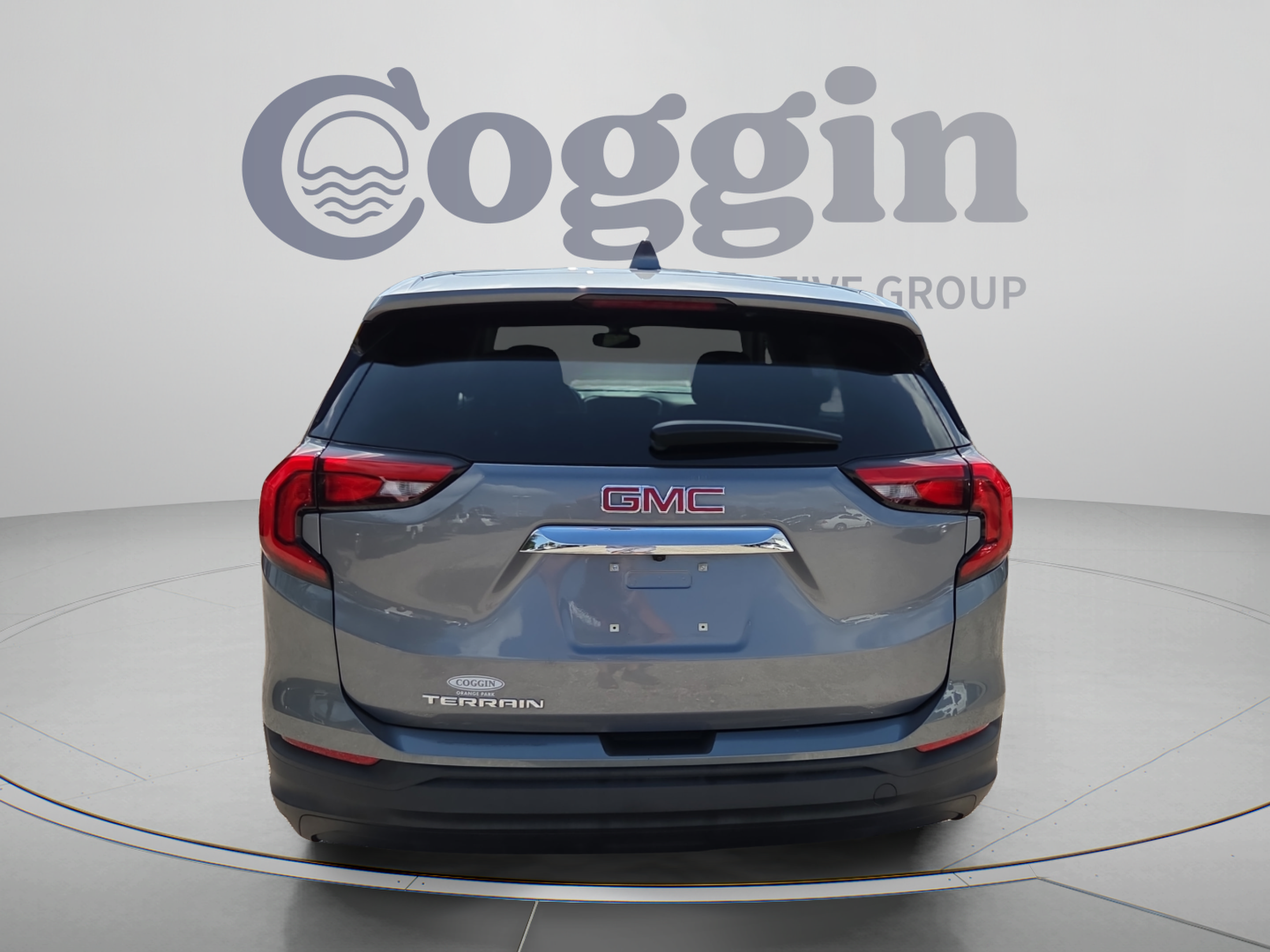 Used 2020 GMC Terrain SLE FWD image 4