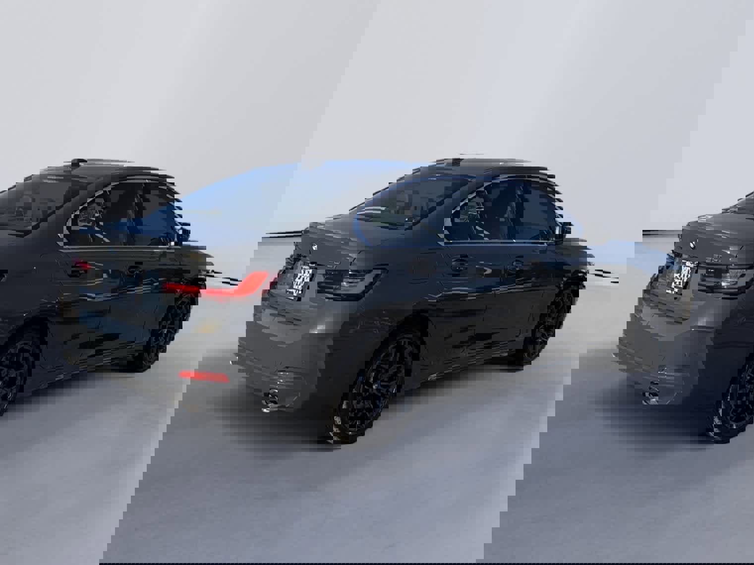 New 2026 BMW 330i xDrive xDrive w/ Premium Package image 3