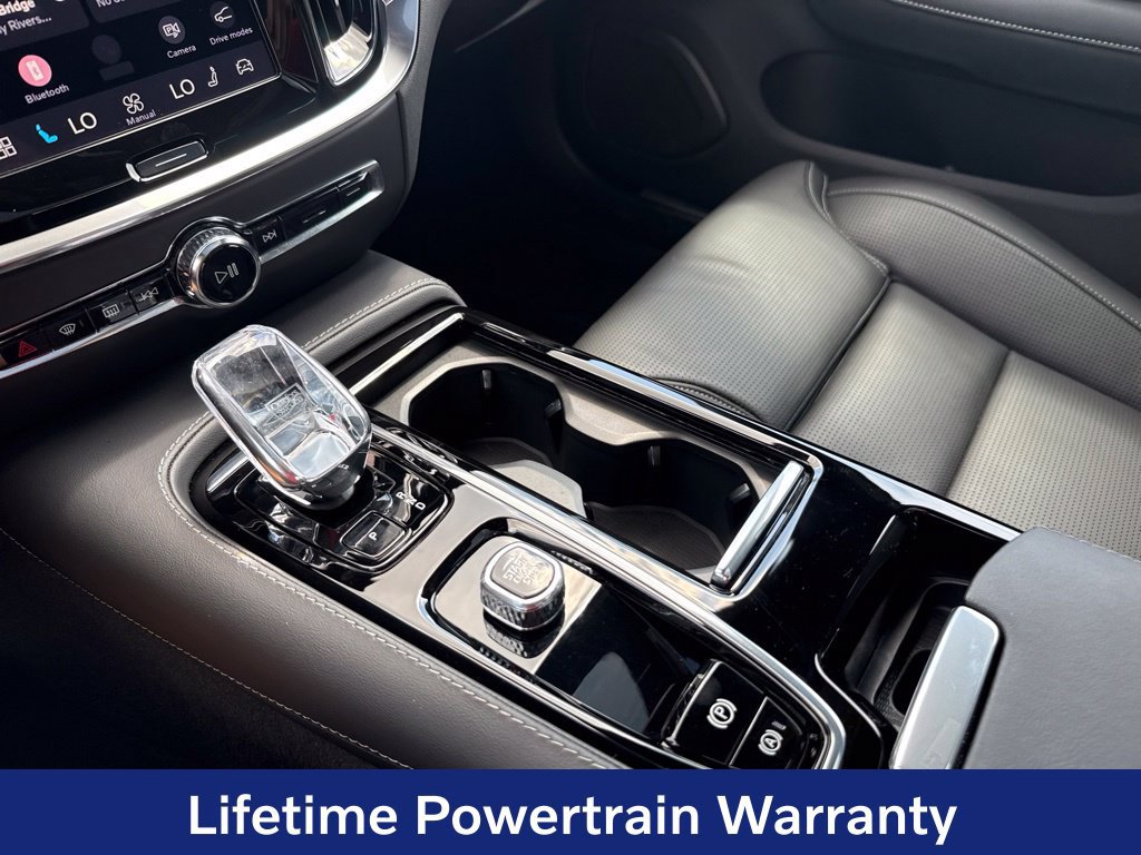 Certified 2025 Volvo S60 T8 Ultra AWD/4WD image 15